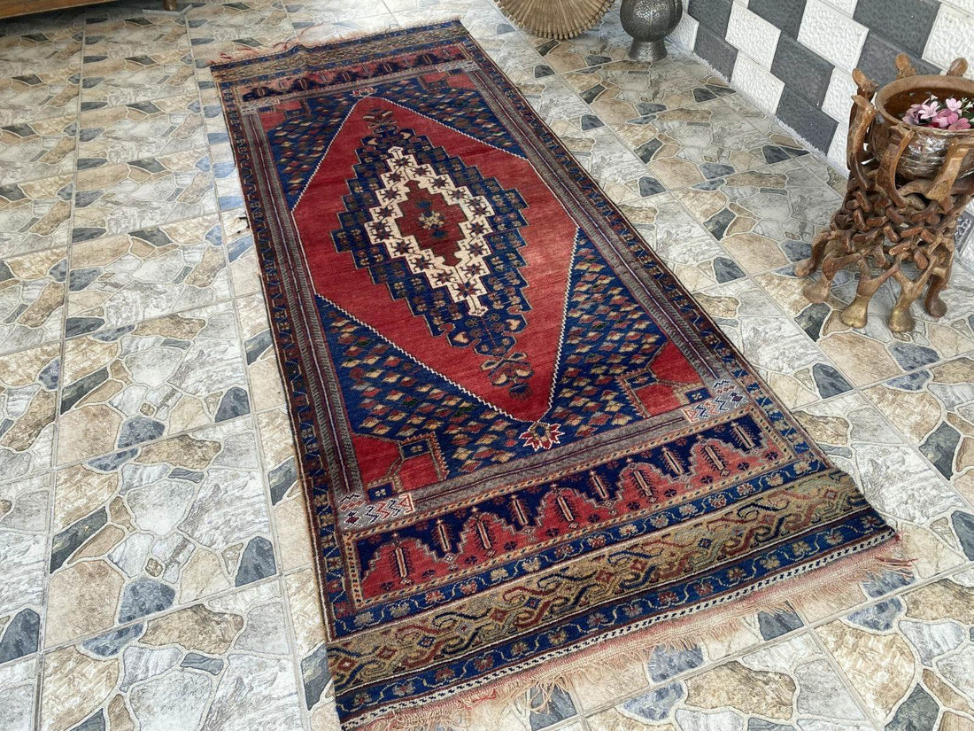 Pre 1980’s ANTIQUE ANATOLIAN FARMHOUSE RUG - GEOMETRIC TRIBAL TURKISH VINTAGE