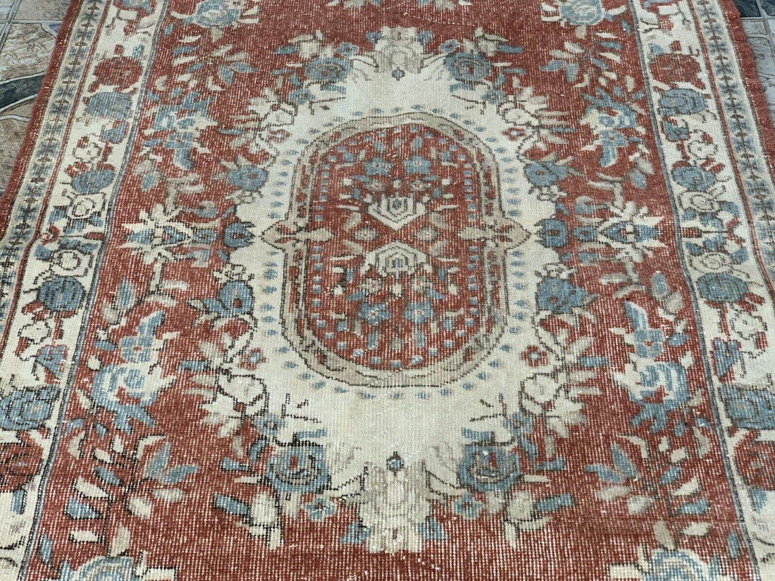 Turkish Vintage Geometric Rug,Farmhouse Vintage Anatolian Village Rug 3.9x6.9 ft