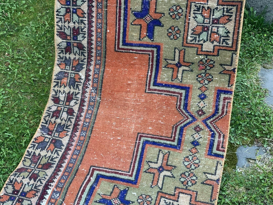 Turkish Vintage Oushak Rug, Wool Handmade Farmhouse Geometric Runner 2.5x8.2 ft