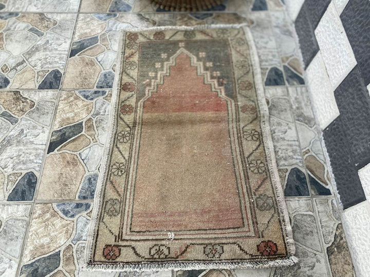 Vintage Turkish Oushak Prayer Rug | 2x3 ft | Hand-Knotted Wool Anatolian Tribal