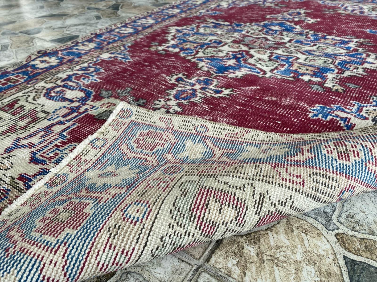 Pre 1970’s ANTIQUE ANATOLIAN FARMHOUSE RUG - GEOMETRIC TRIBAL TURKISH VINTAGE