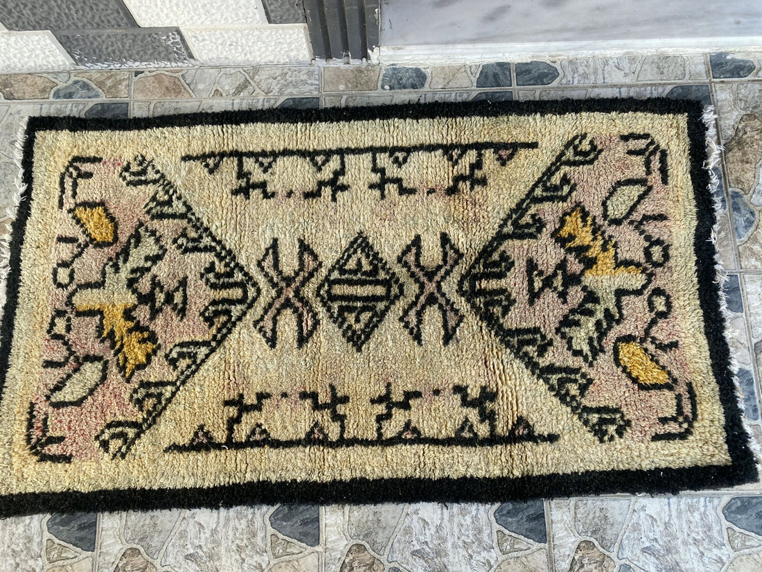 Geometric Kurdish Vintage Rug | Hand-Knotted Wool Area Oushak Carpet 2'10"x5'0"