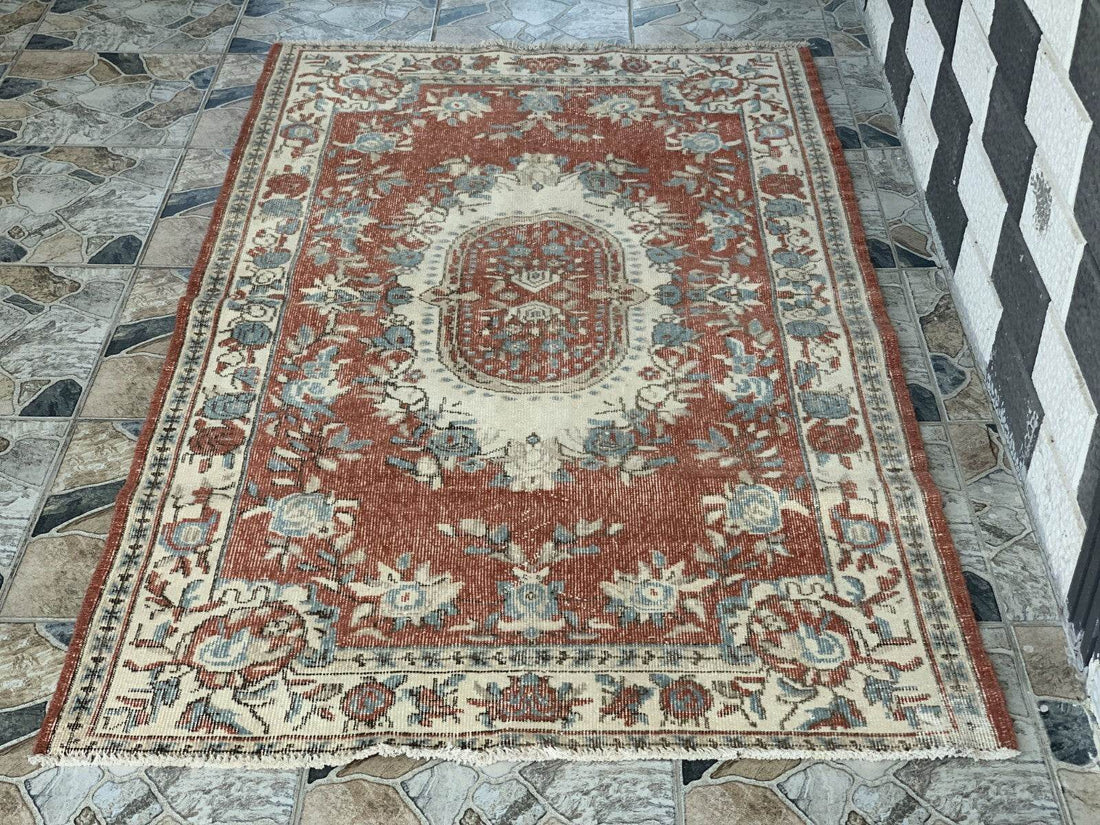 Turkish Vintage Geometric Rug,Farmhouse Vintage Anatolian Village Rug 3.9x6.9 ft