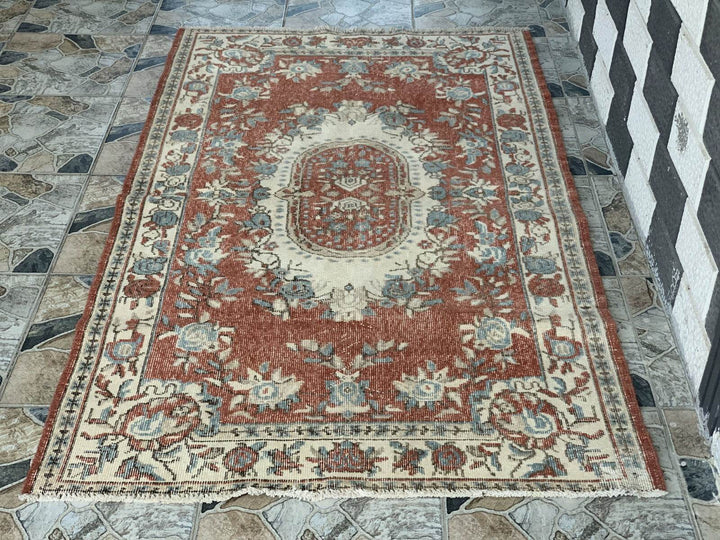 Turkish Vintage Geometric Rug,Farmhouse Vintage Anatolian Village Rug 3.9x6.9 ft