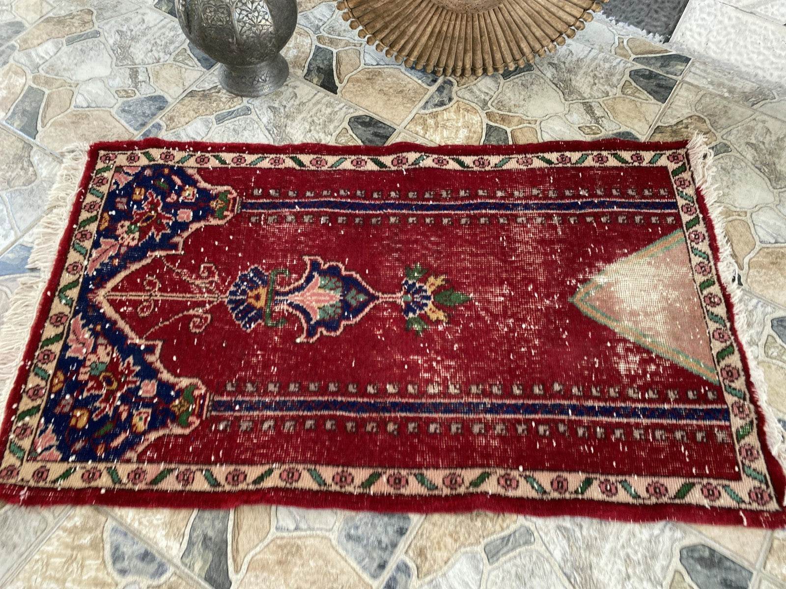Pre 1980’s ANTIQUE ANATOLIAN FARMHOUSE RUG - GEOMETRIC PRAYER TURKISH VINTAGE