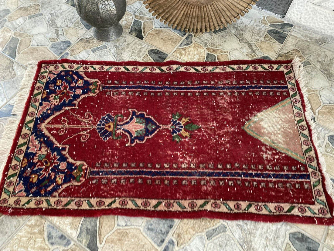 Pre 1980’s ANTIQUE ANATOLIAN FARMHOUSE RUG - GEOMETRIC PRAYER TURKISH VINTAGE