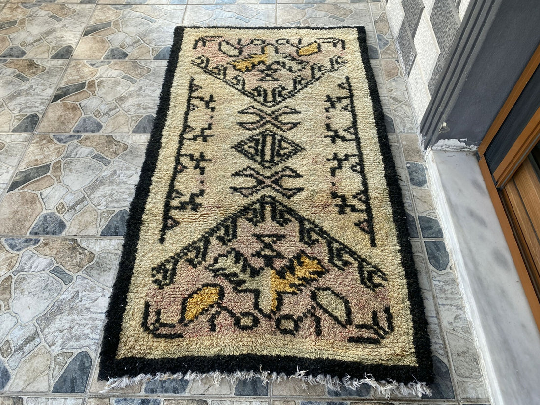 Geometric Kurdish Vintage Rug | Hand-Knotted Wool Area Oushak Carpet 2'10"x5'0"