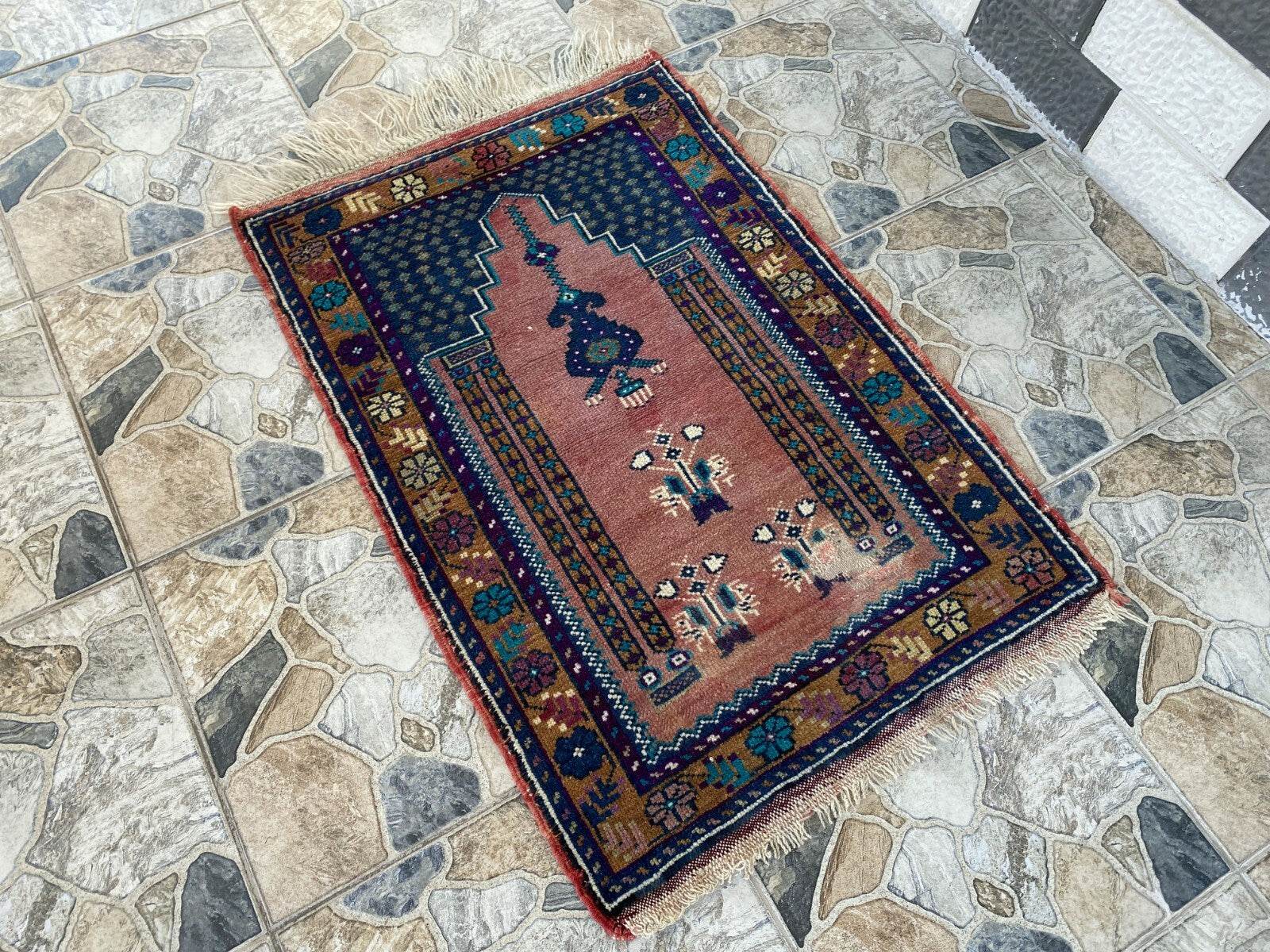 Vintage Turkish Oushak Rug, 2 x 3 ft Pink Handmade Wool Antique Tribal Small Rug