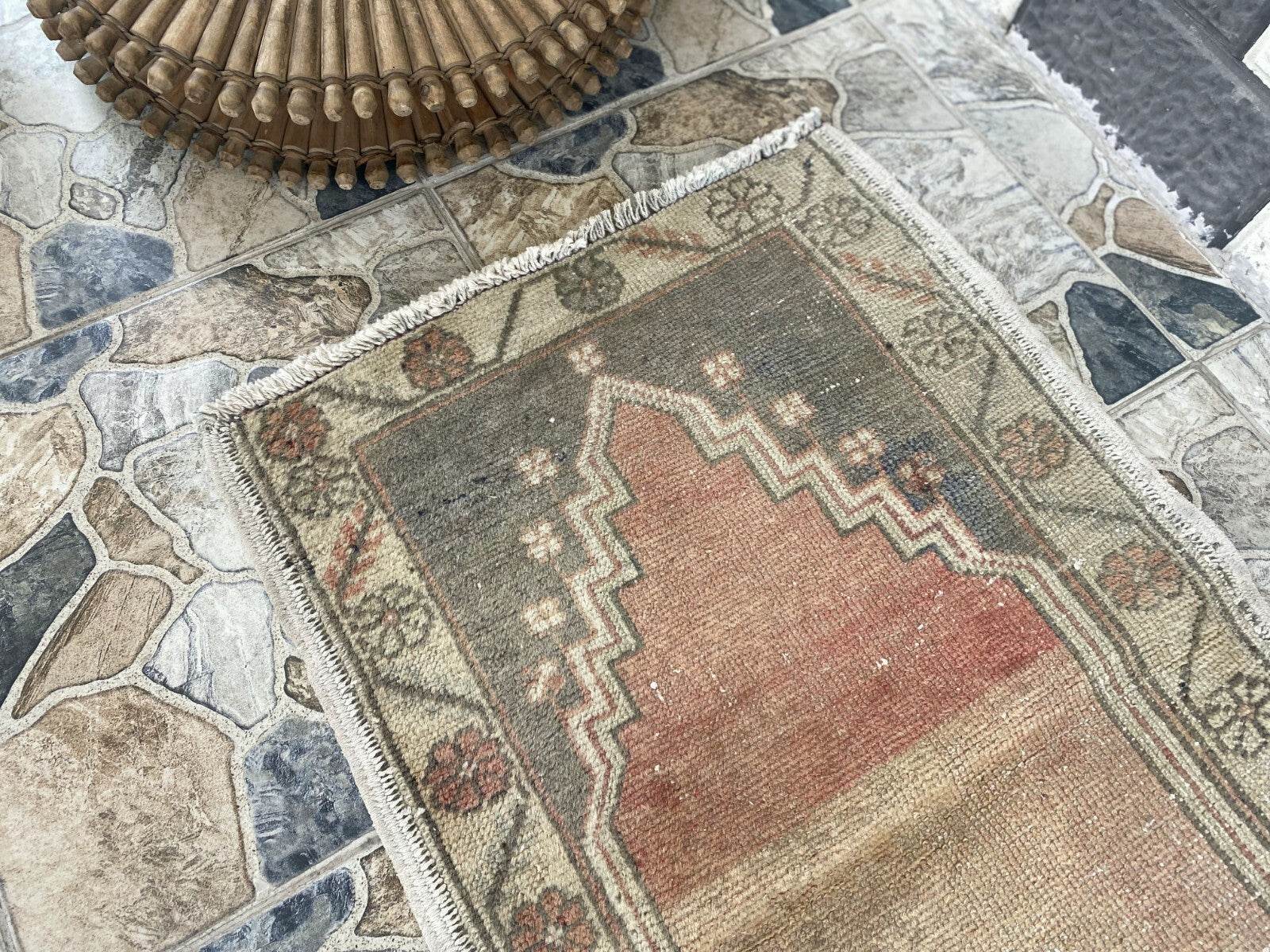 Vintage Turkish Oushak Prayer Rug | 2x3 ft | Hand-Knotted Wool Anatolian Tribal