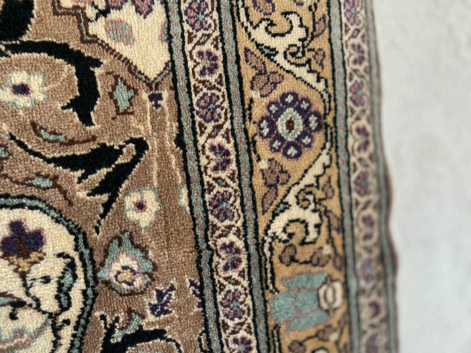 Pre 1980’s ANTIQUE ANATOLIAN TURKISH VINTAGE AREA RUG - GEOMETRIC TRIBAL KAYSERI