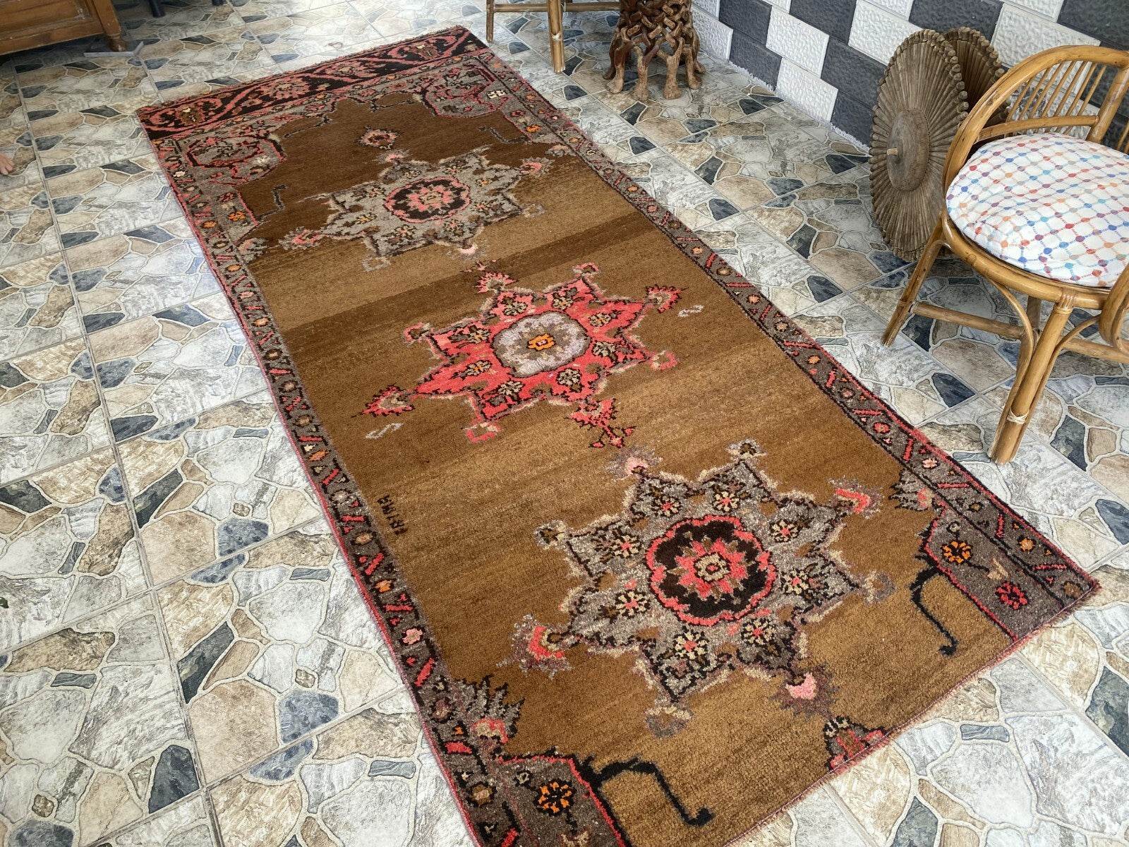 Vintage Kurdish Runner Rug | 4.1 x 10.1 ft | Hand-Knotted Wool Tribal Medallion