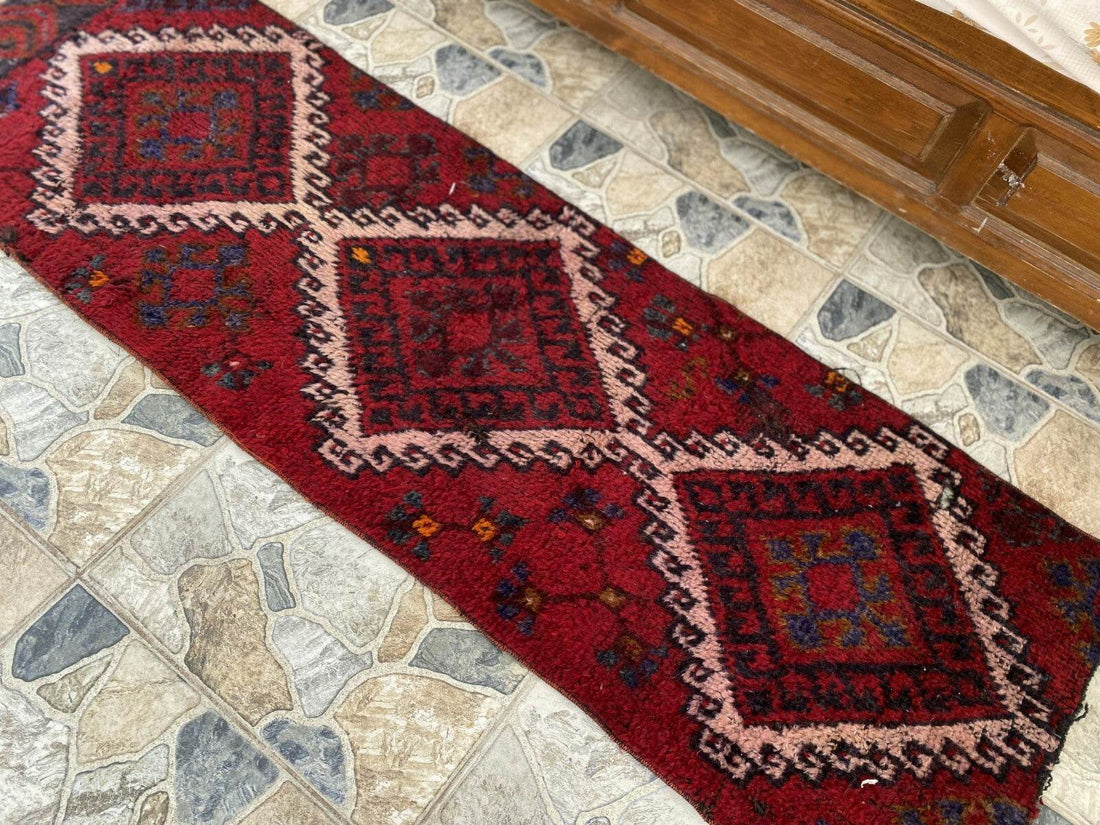 Vintage Kurdish Wool Runner, 1970s Handwoven TribalTurkish Red Rug 1'9'' x 5'6''