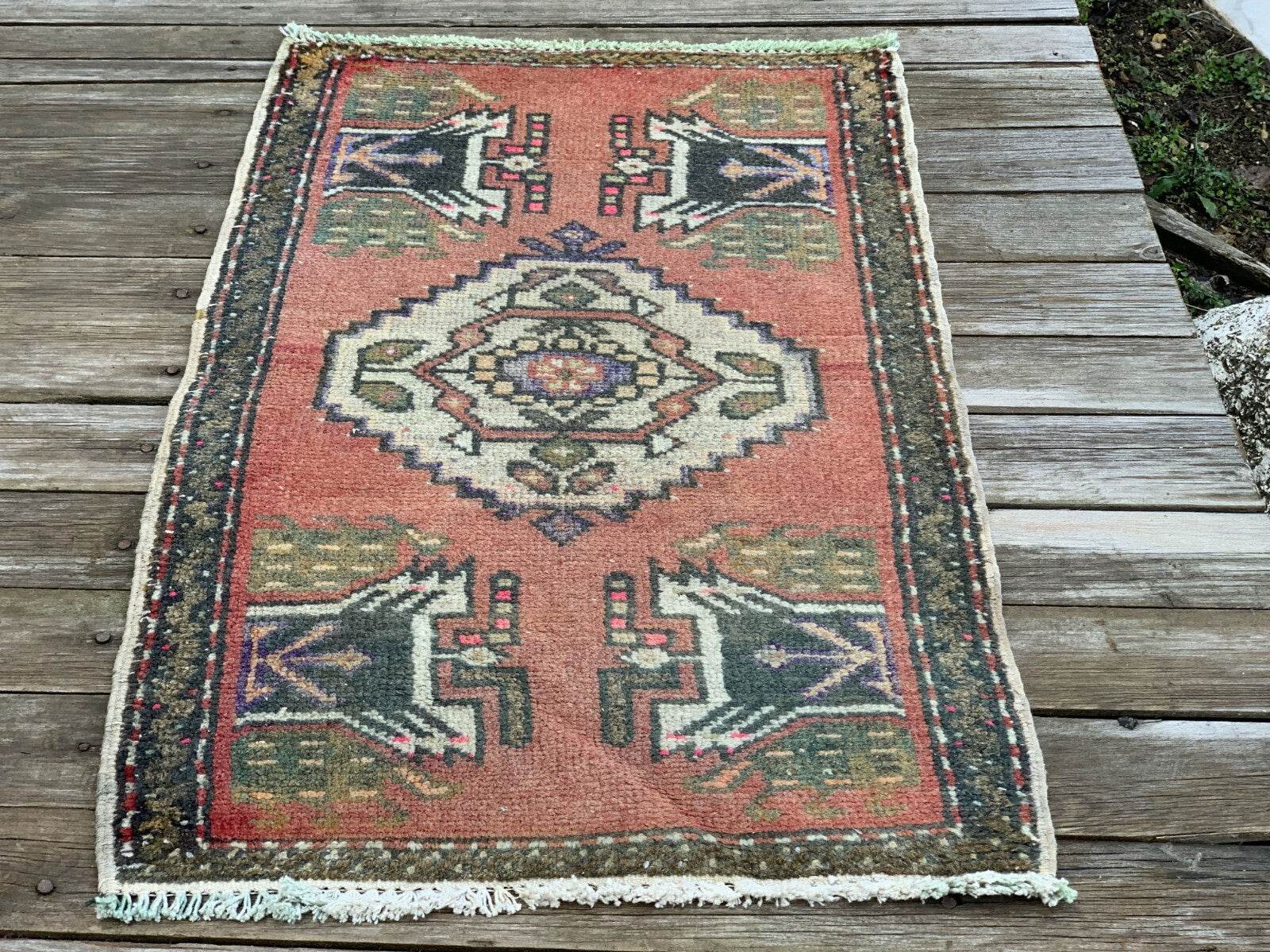 Small Vintage Turkish Rug, Oushak Wool Handmade Farmhouse Geometric 1.8 x 2.9 ft