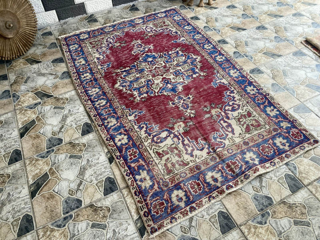 Pre 1970’s ANTIQUE ANATOLIAN FARMHOUSE RUG - GEOMETRIC TRIBAL TURKISH VINTAGE