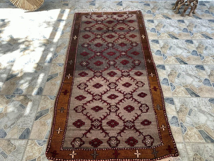Vintage Kurdish Oushak Rug, 1980s Turkish Anatolian Hand-Knotted Wool Runner Rug