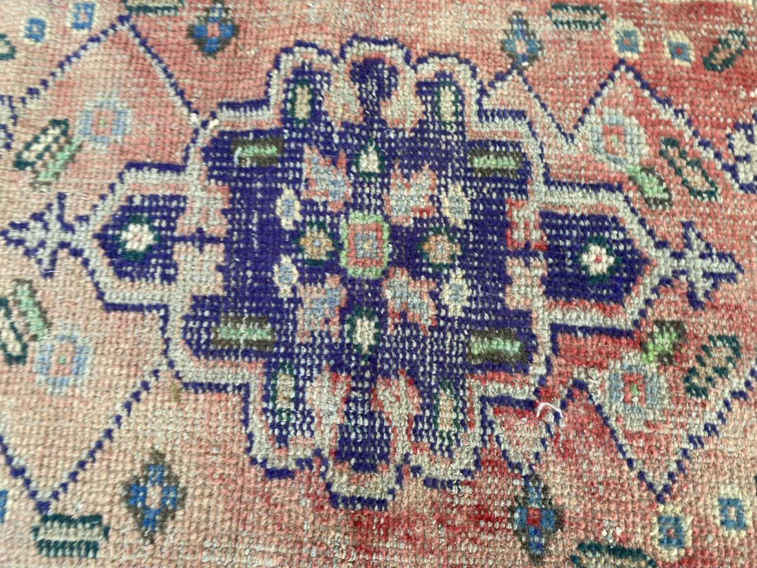 Turkish Vintage Rug, Farmhouse Geometric Hand-Knotted Wool Medallion Rug 2x4 ft