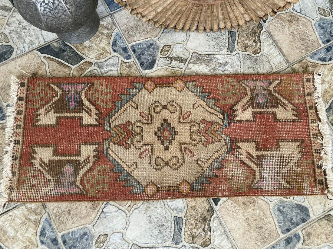 Vintage Turkish Wool Rug, Hand-Knotted Antique Geometric Oushak Small Runner 1x3