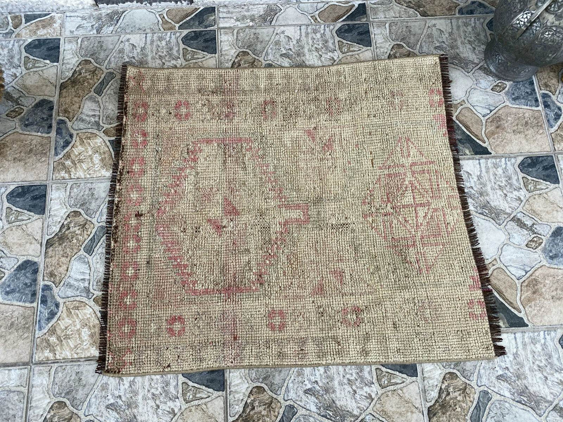 Vintage Turkish Rug 2.7 x 3 ft Hand-Knotted Wool Runner – Tribal Geometric Rug