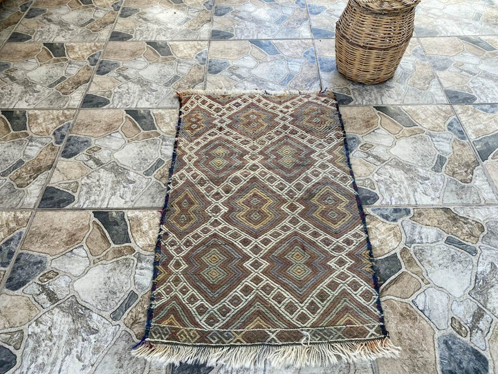 Vintage Wool Kilim Rug | Handmade Tribal Turkish Cecim, Small Farmhouse 1.9x2.9