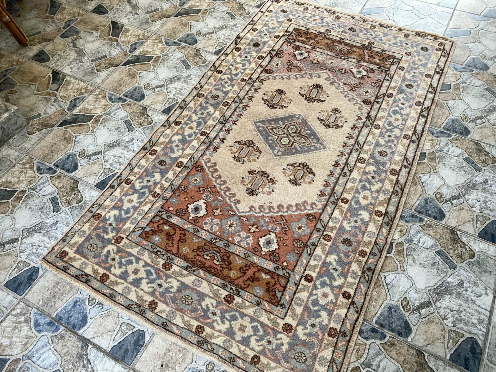 Vintage Kula Area Rug | 3.4 x 6.0 ft Hand-Knotted Wool Antique Farmhouse Carpet