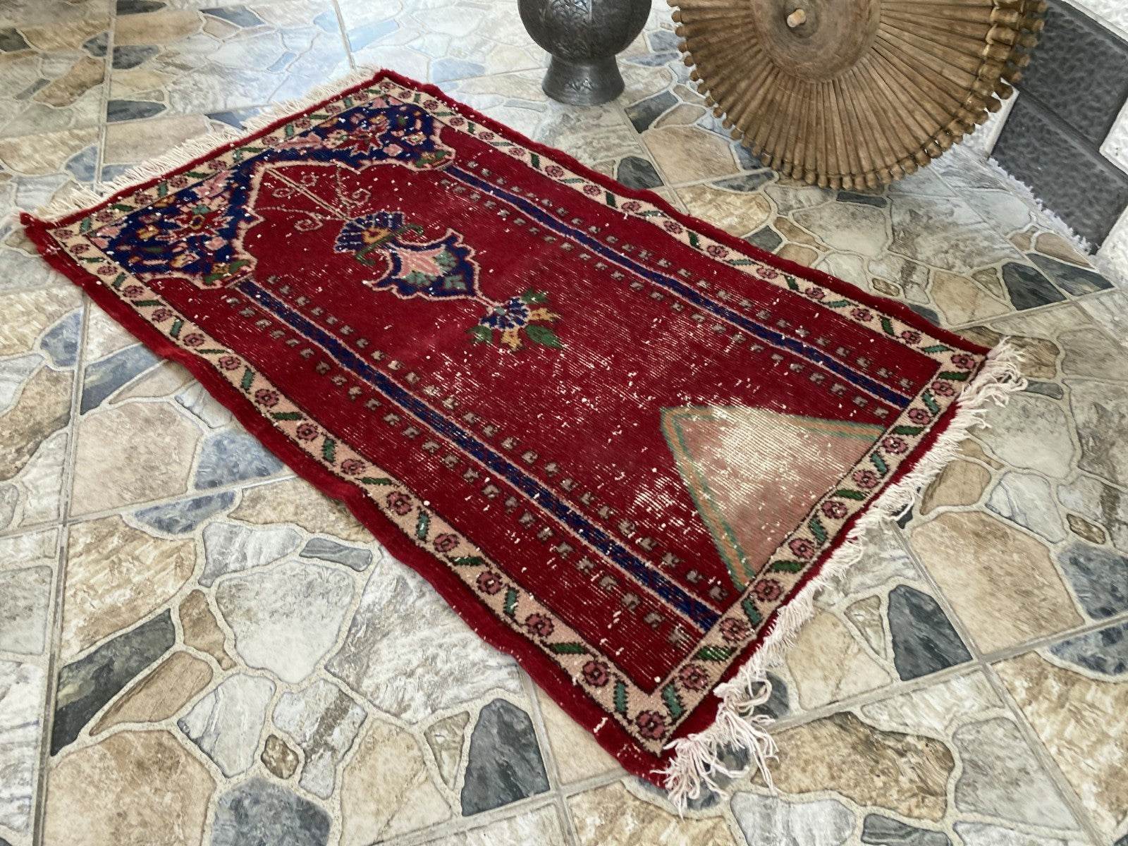 Pre 1980’s ANTIQUE ANATOLIAN FARMHOUSE RUG - GEOMETRIC PRAYER TURKISH VINTAGE