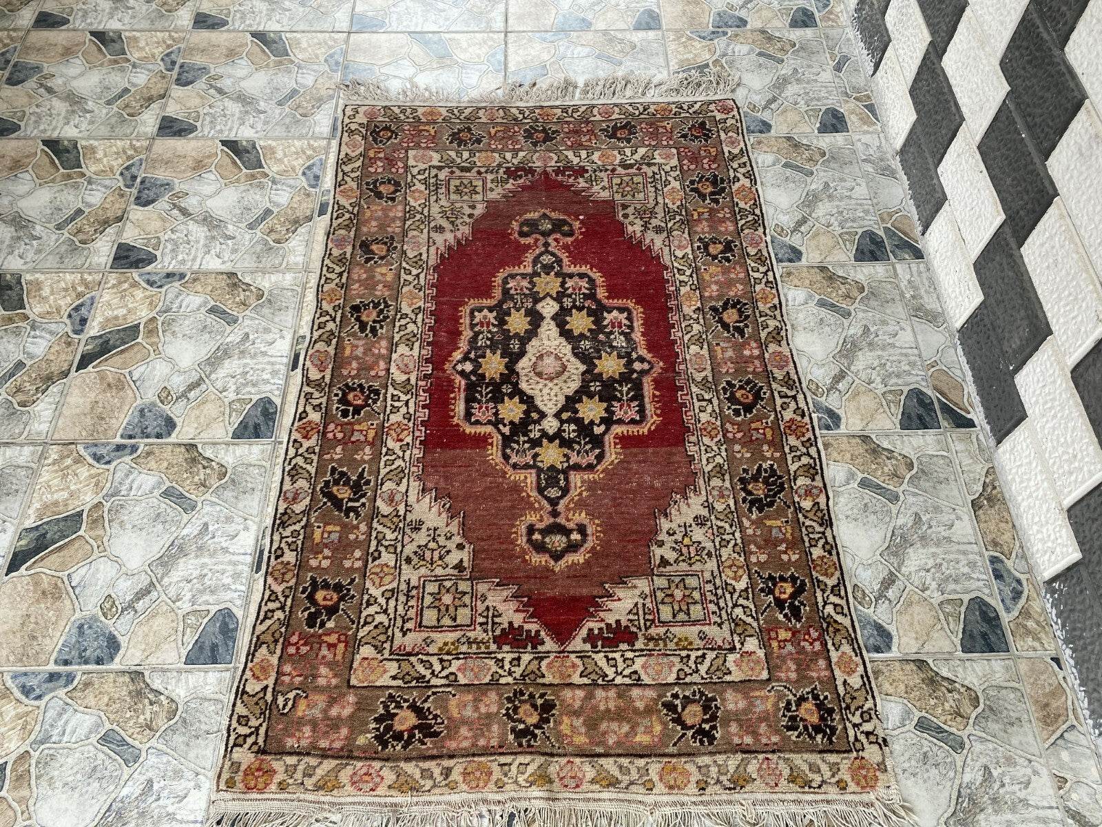 Pre 1930’s ANTIQUE ARMENIAN AREA RUG TRIBAL FARMHOUSE VINTAGE GEOMETRIC CARPET