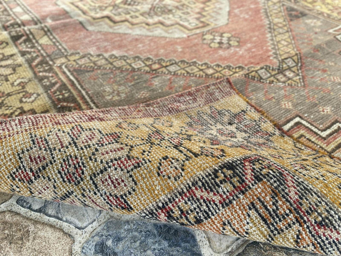 Geometric Vintage Turkish Rug, Hand-Knotted Farmhouse Anatolian Rug 3.5x5.5 Ft