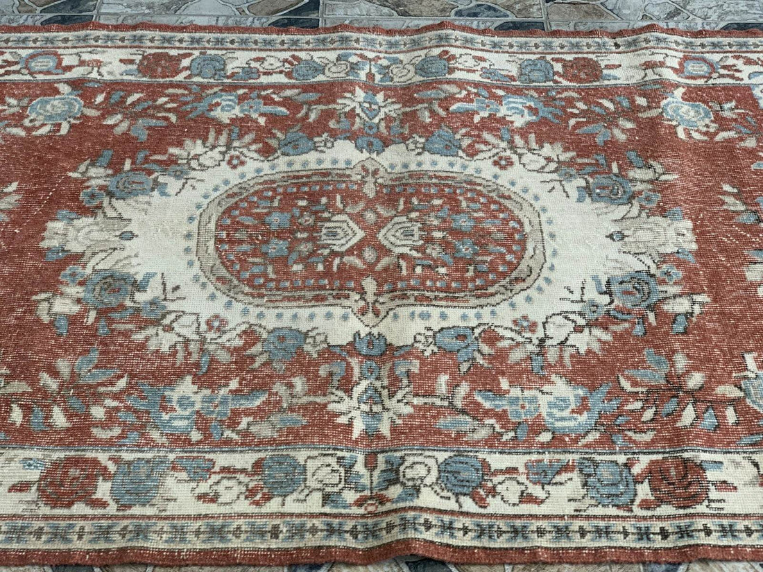 Turkish Vintage Geometric Rug,Farmhouse Vintage Anatolian Village Rug 3.9x6.9 ft