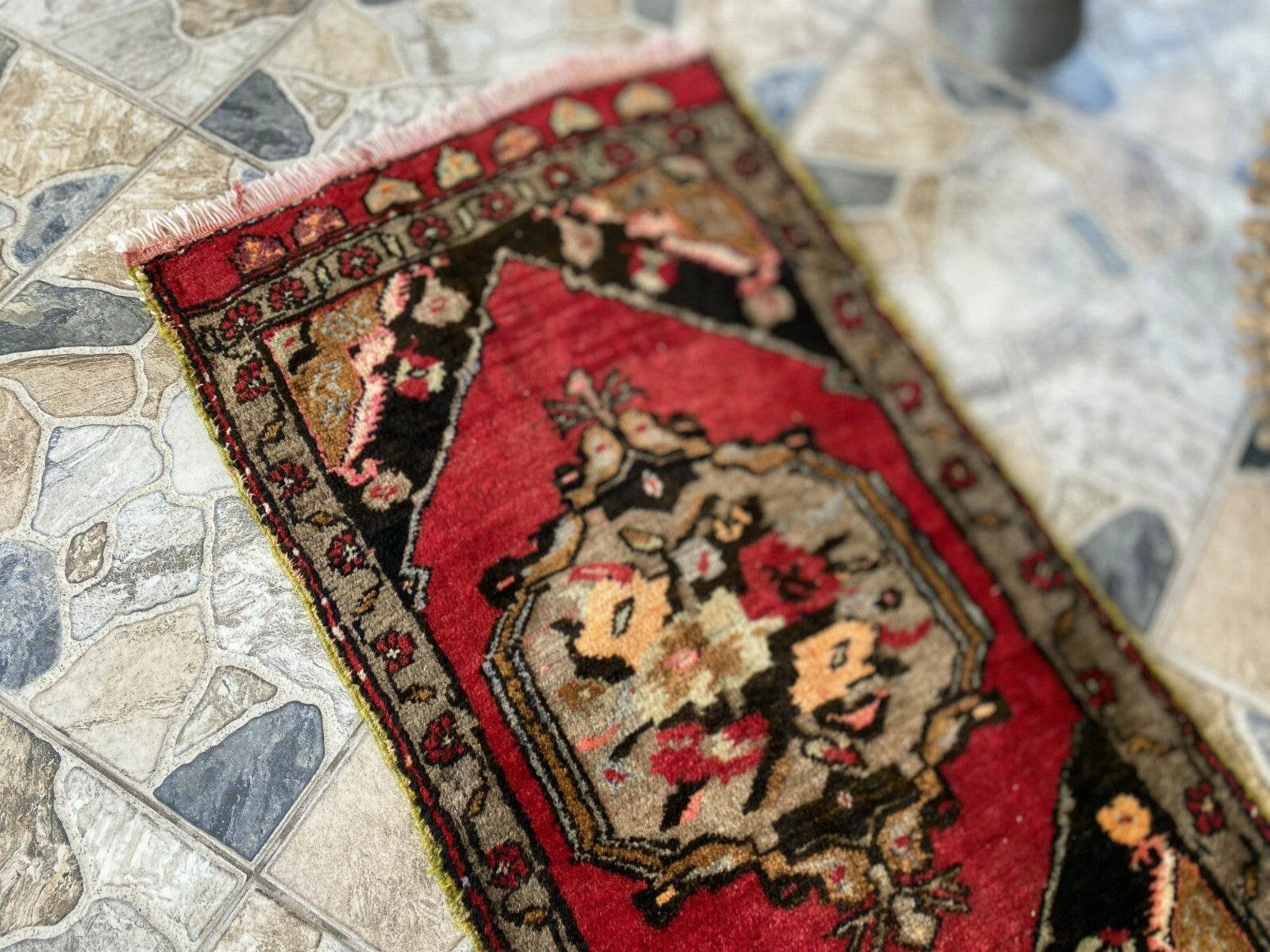 Vintage Rug | Turkish 1970s Handmade Tribal Wool Farmhouse Antique Small Carpet