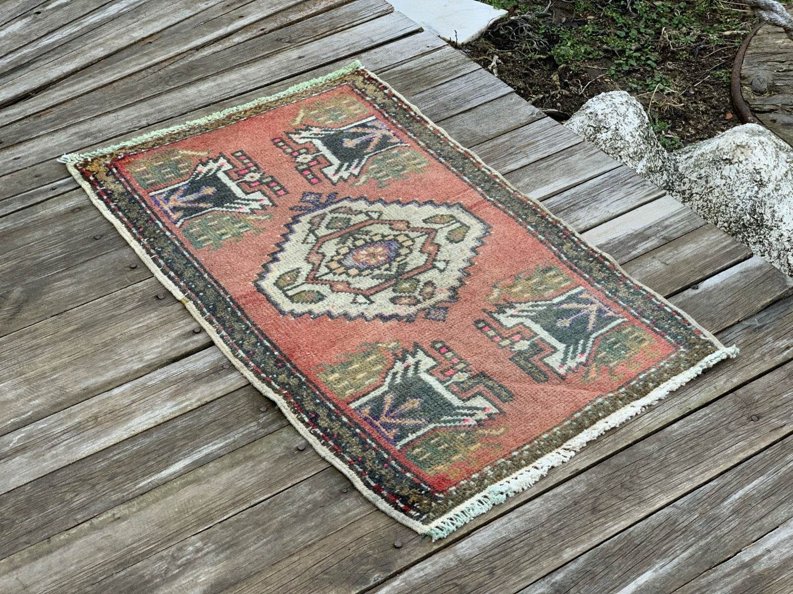 Small Vintage Turkish Rug, Oushak Wool Handmade Farmhouse Geometric 1.8 x 2.9 ft