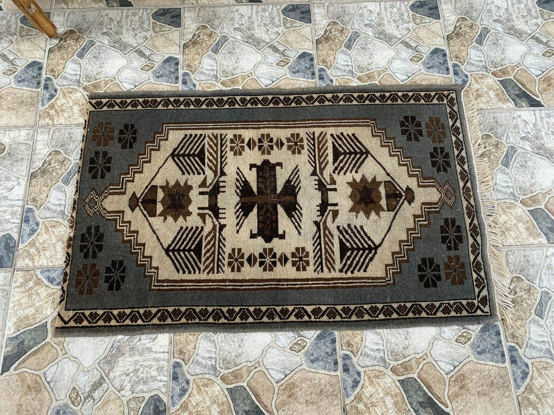Vintage Turkish Rug | 2.5 x 3.9 ft Hand-Knotted Wool Rustic Distressed Anatolian