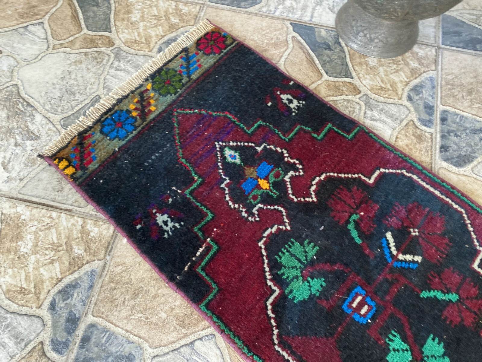 1.2x3.4 ft Anatolian Medallion Runner - Vintage Farmhouse Hand-Knotted Wool Rug