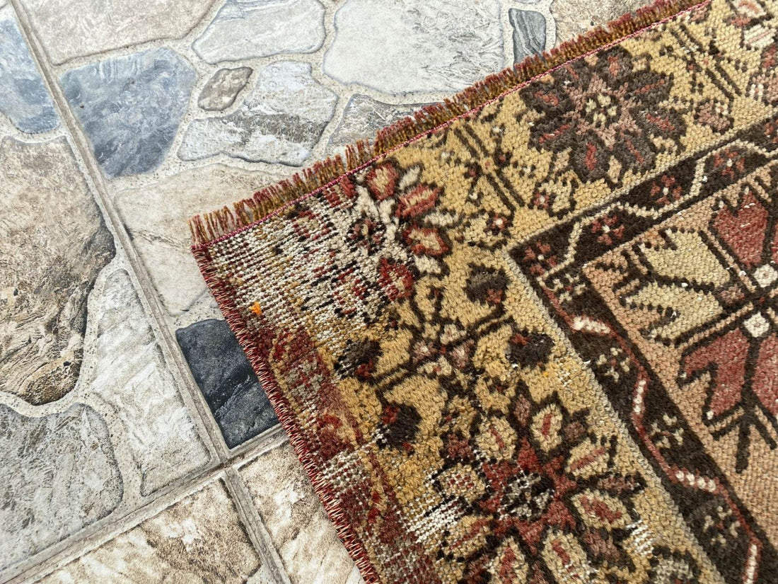 Geometric Vintage Turkish Rug, Hand-Knotted Farmhouse Anatolian Rug 3.5x5.5 Ft