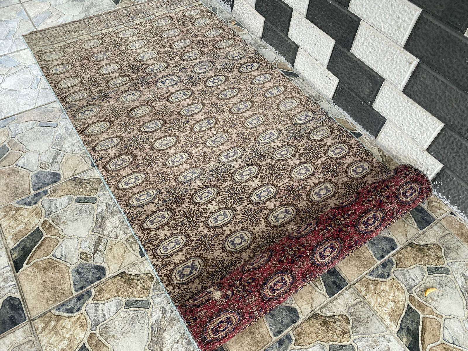 Vintage Oushak Farmhouse Rug, Turkish Anatolian Handknotted Wool Runner 3x9 ft