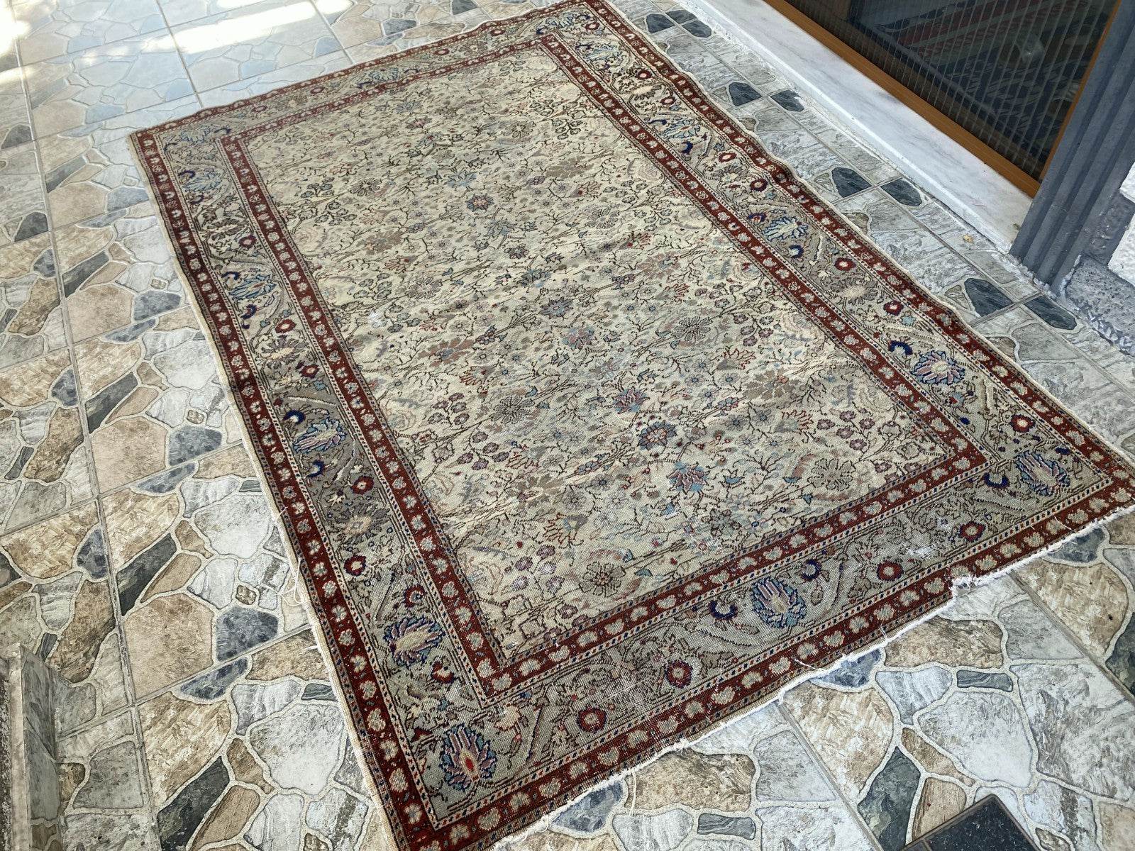 Vintage Anatolian Area Rug | 4.5x6.8 ft Antique Turkish Oushak | Faded Farmhouse