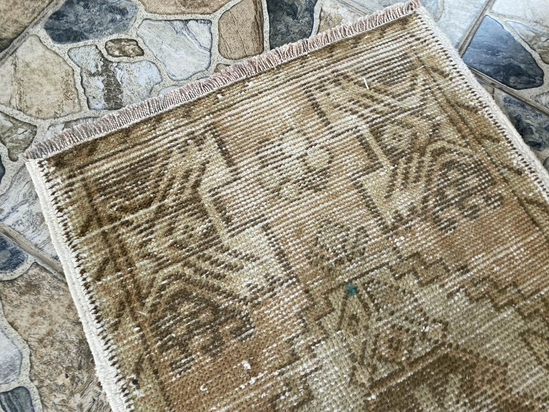 Vintage Turkish Oushak Rug | Pre-1970s Anatolian Farmhouse Carpet Geometric Rug