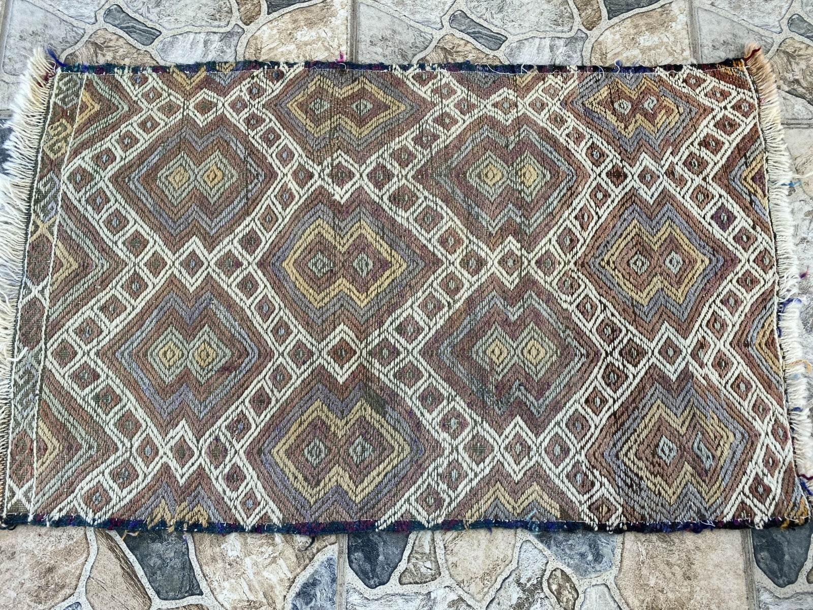 Vintage Wool Kilim Rug | Handmade Tribal Turkish Cecim, Small Farmhouse 1.9x2.9