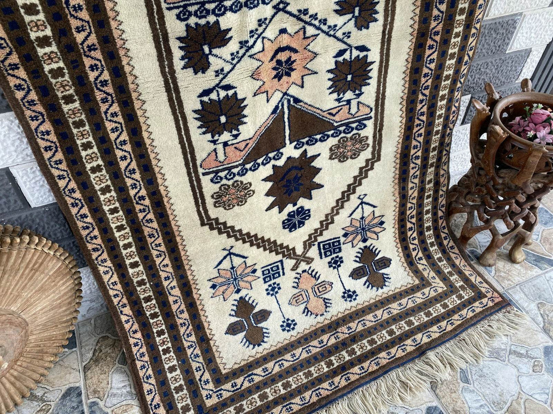 Vintage Turkish Oushak Rug, 4 x 7 ft Handmade Wool Antique Tribal Area Rug