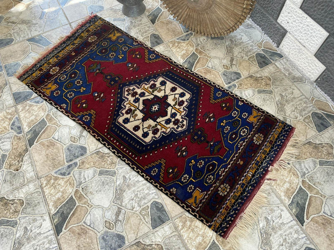 Vintage Rug | Wool Small Antique Farmhouse Anatolian Handmade Turkish Rug 2x4ft