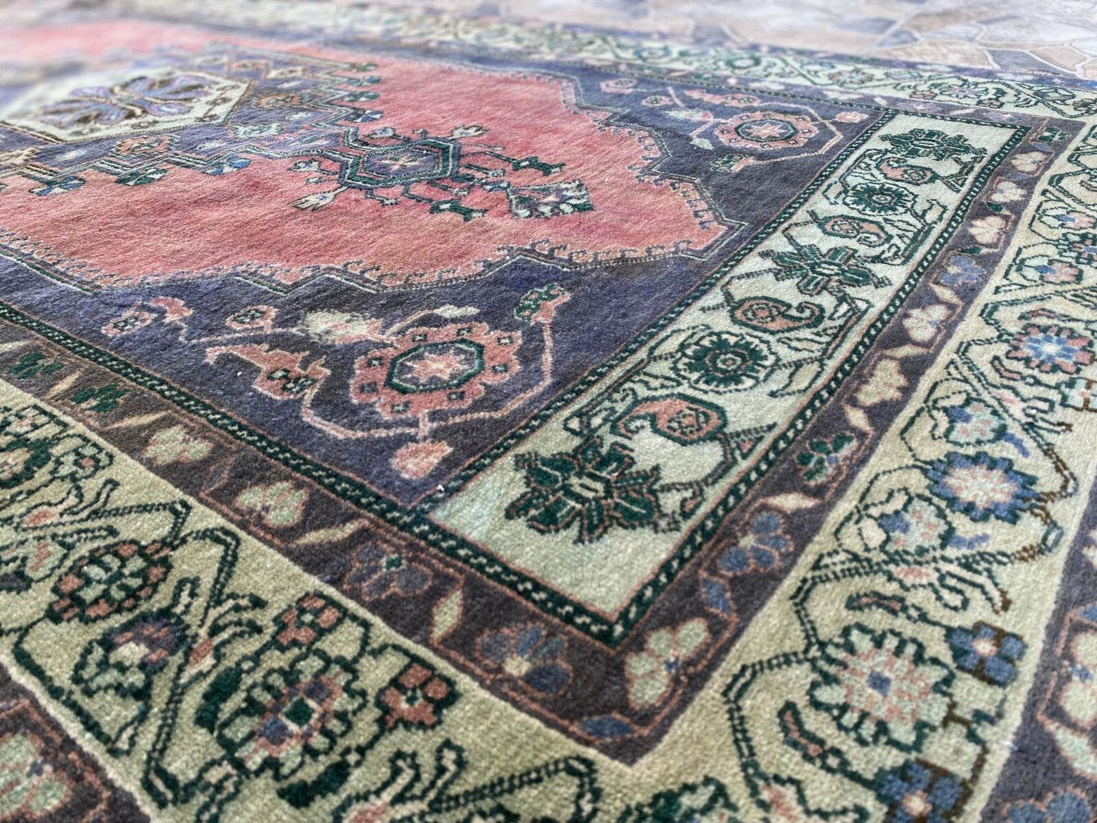 Vintage Turkish Oushak Rug | Anatolian Antique Tribal Hand-Knotted Wool 1960s