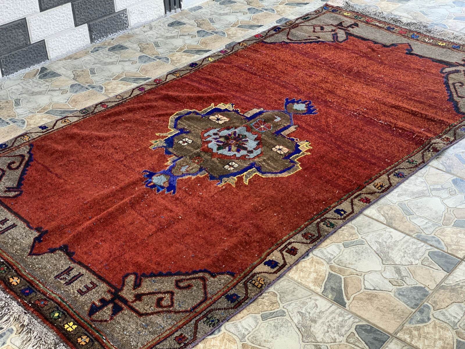 Vintage Rug, Anatolian Tribal Kilim TURKISH OUSHAK Geometric Farmhouse 4.5x9.3ft