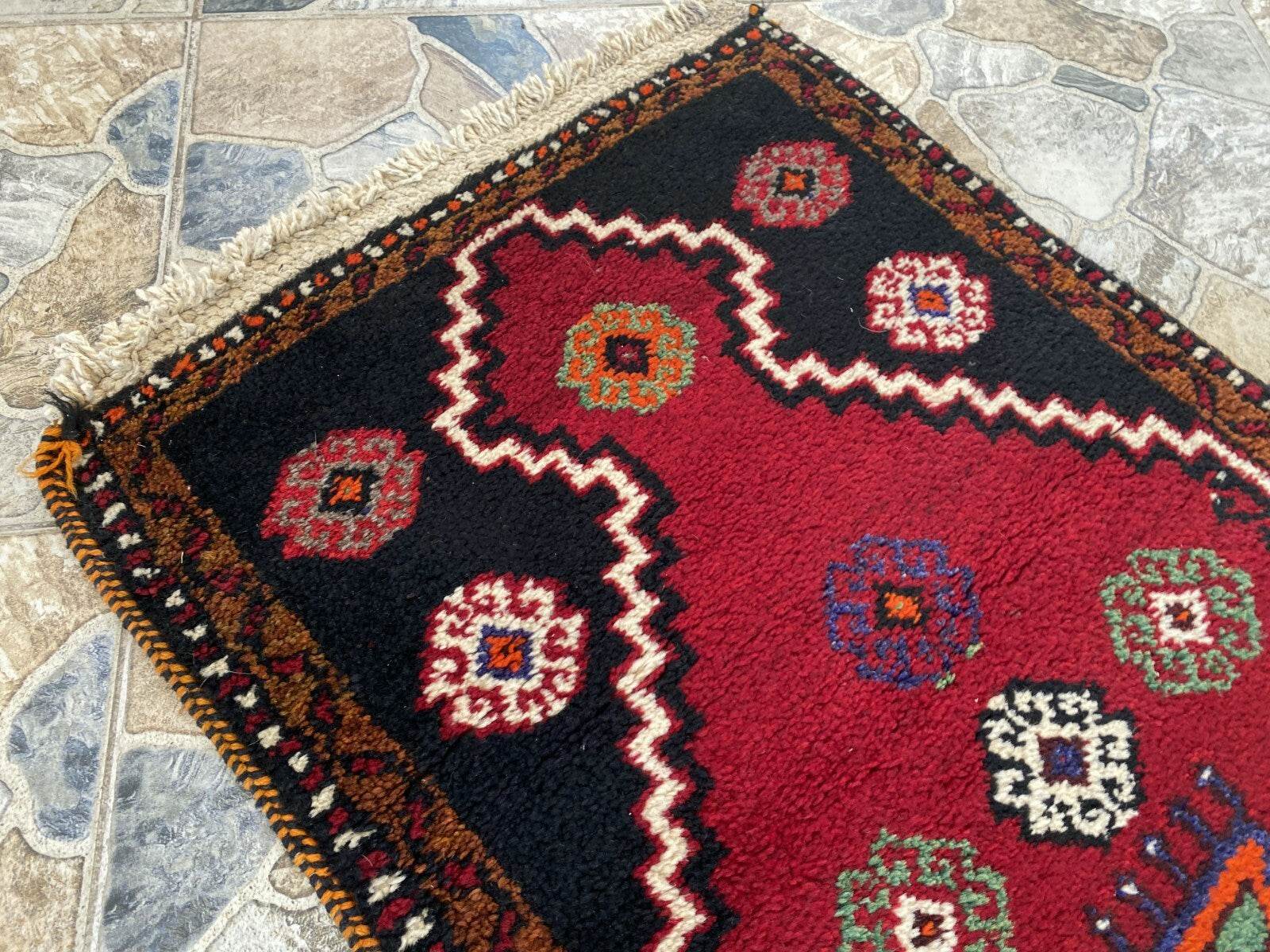 Pre 1970’s ANTIQUE KURDISH FARMHOUSE RUG - GEOMETRIC TRIBAL TURKISH VINTAGE