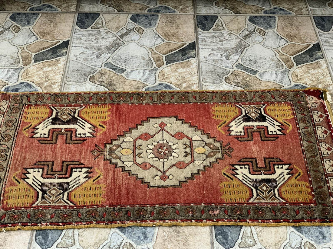 Turkish Vintage Small Oushak Rug, Wool Farmhouse Handmade Geometric Rug, 1.7x3.4