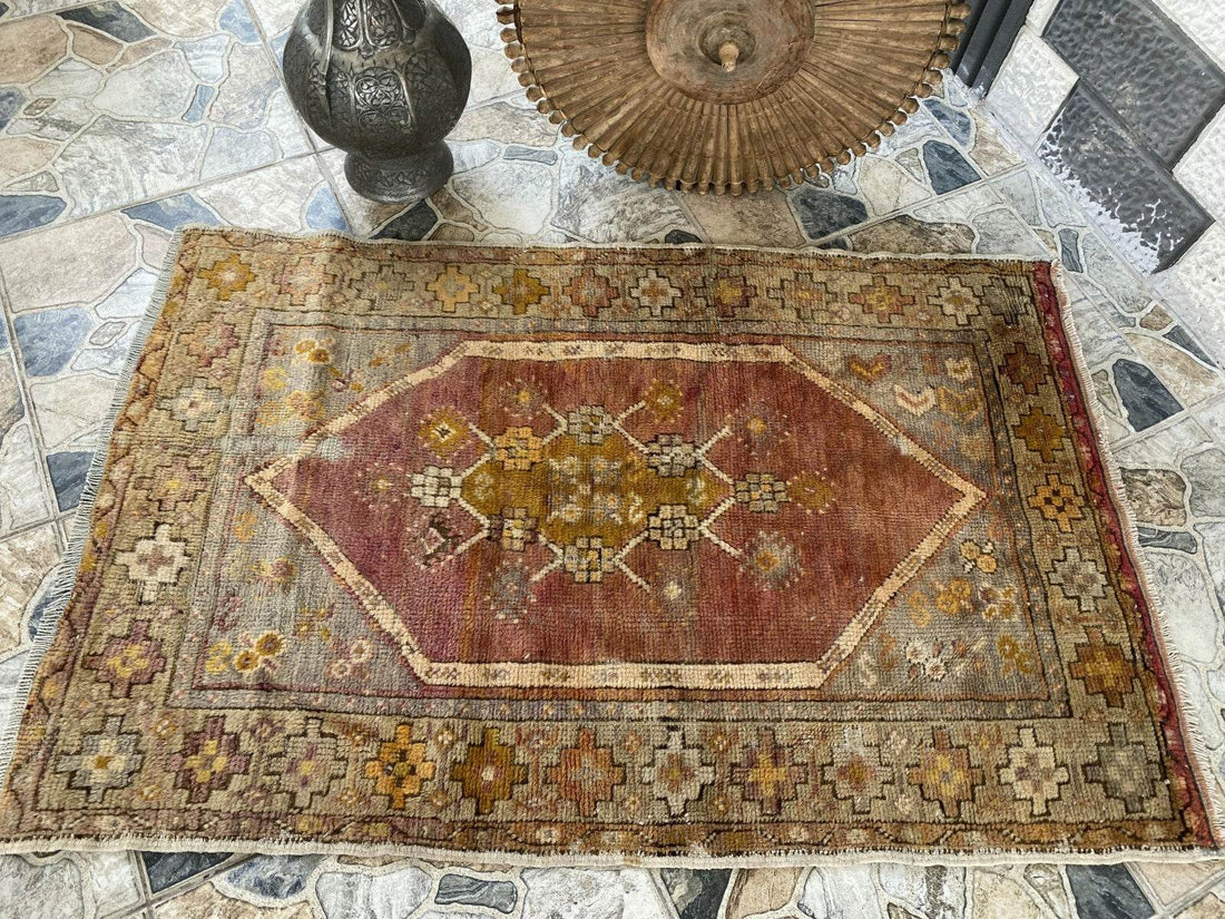 Vintage Turkish Anatolian Rug | 2.6 x 4 ft | Hand-Knotted Wool Rustic Farmhouse