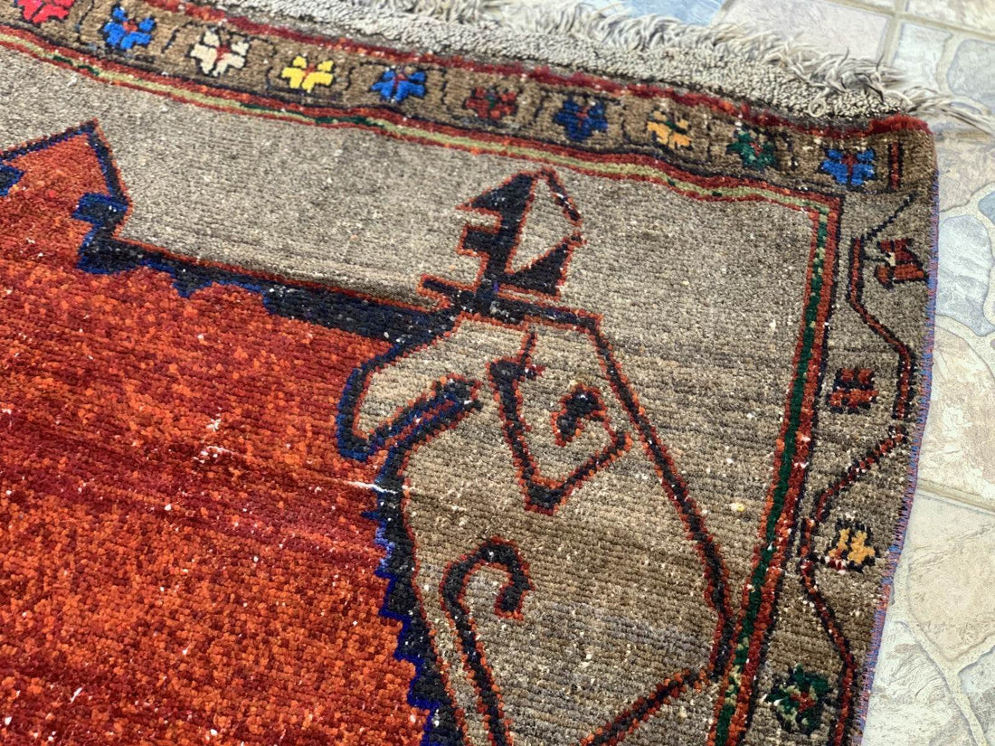 Vintage Rug, Anatolian Tribal Kilim TURKISH OUSHAK Geometric Farmhouse 4.5x9.3ft