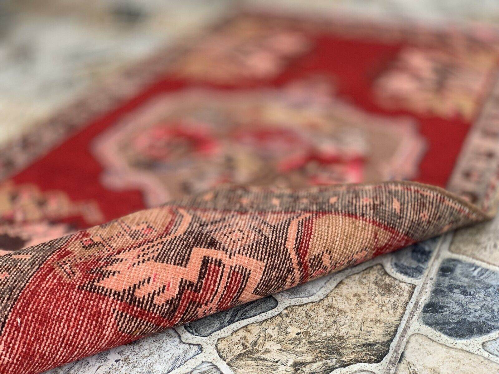 Vintage Tribal Handmade Wool Farmhouse Carpet Antique Turkish Rug 1.7 x 3.3 ft