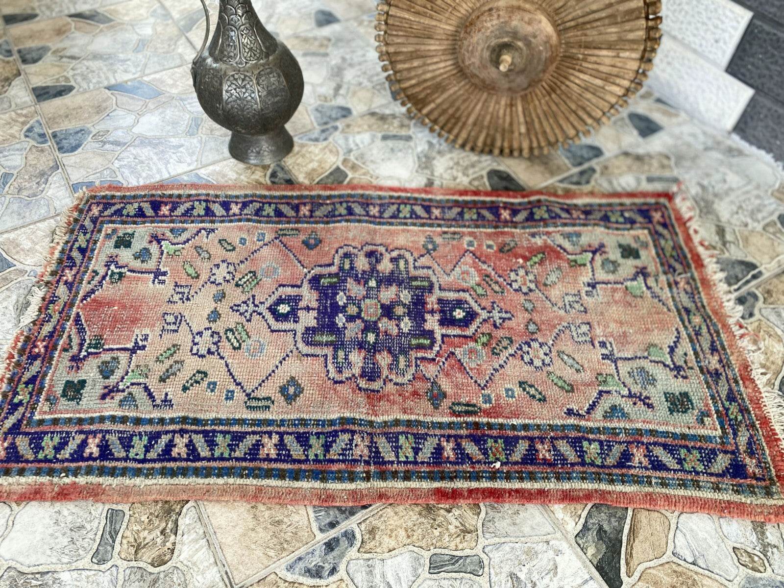 Turkish Vintage Rug, Farmhouse Geometric Hand-Knotted Wool Medallion Rug 2x4 ft