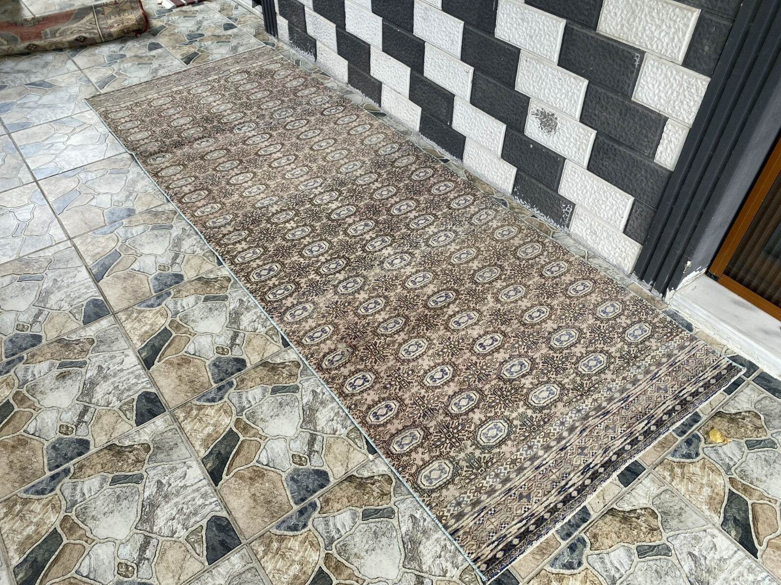 Vintage Oushak Farmhouse Rug, Turkish Anatolian Handknotted Wool Runner 3x9 ft