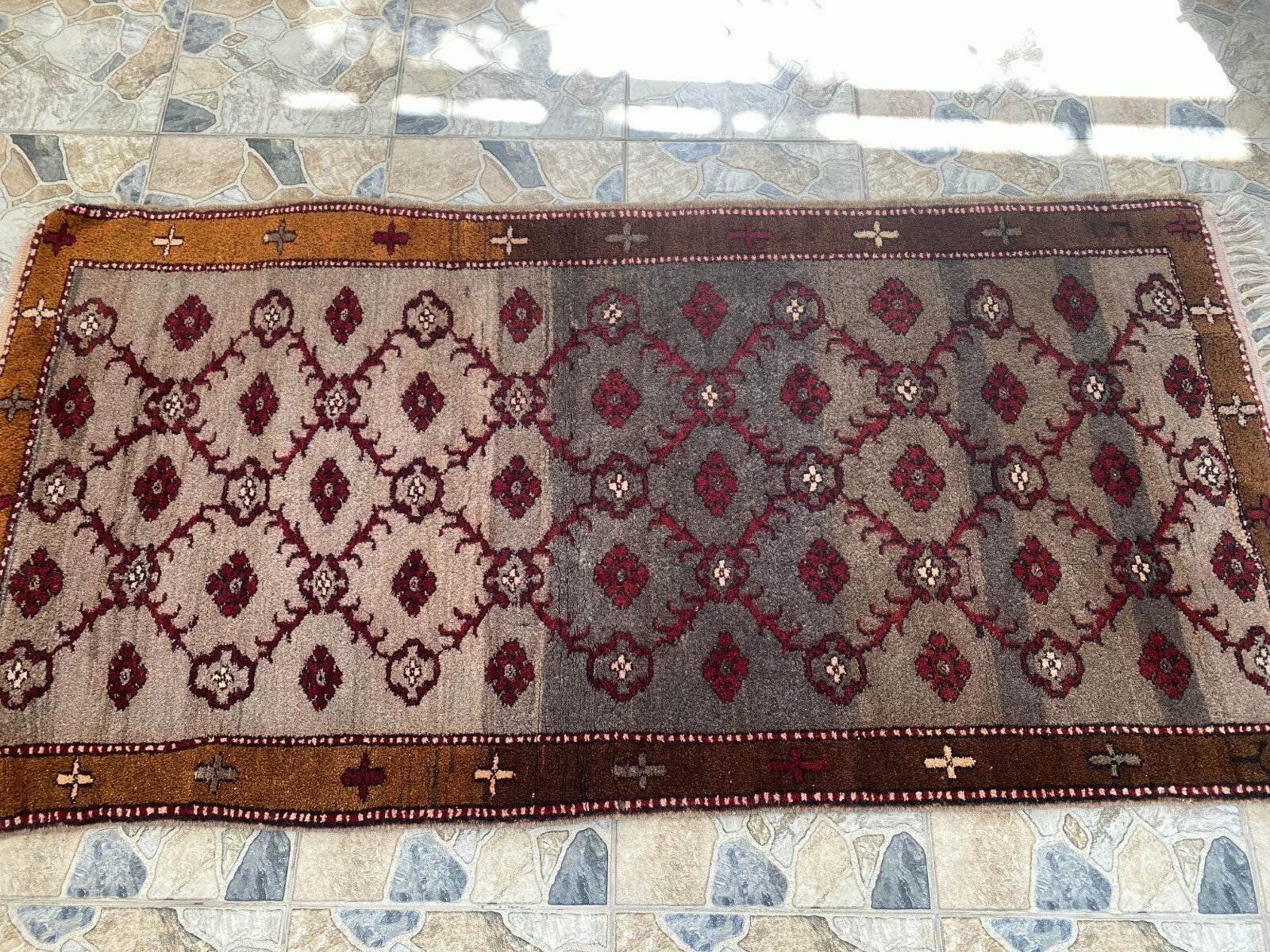 Vintage Kurdish Oushak Rug, 1980s Turkish Anatolian Hand-Knotted Wool Runner Rug