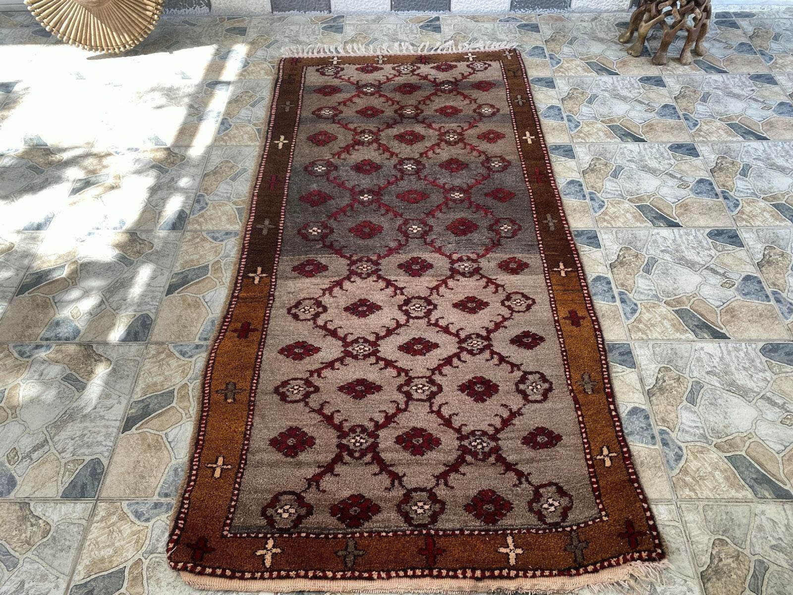 Vintage Kurdish Oushak Rug, 1980s Turkish Anatolian Hand-Knotted Wool Runner Rug
